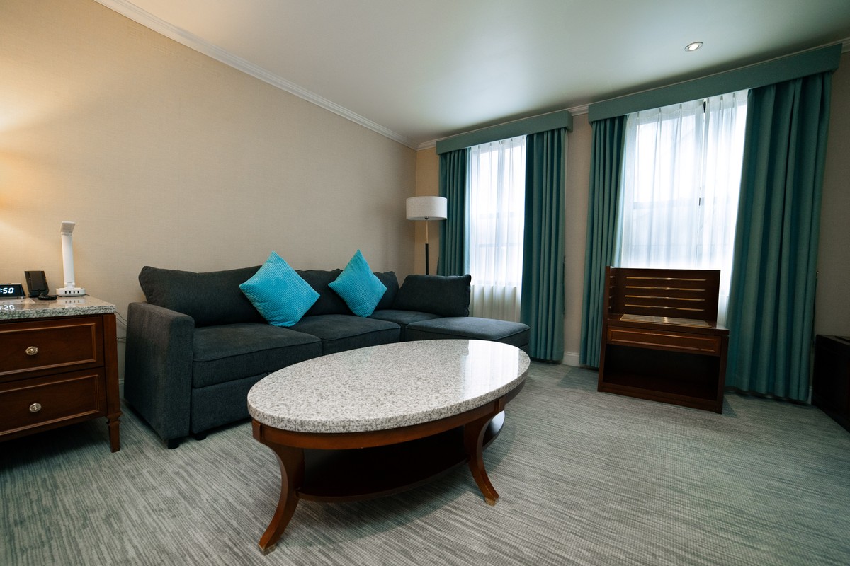 HIGH FLOOR – 2 FULL BEDS SUITE