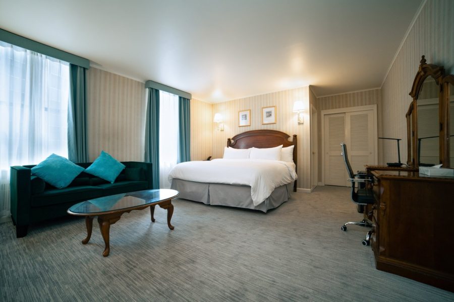 HIGH FLOOR – CITY VIEW – 1 KING BED